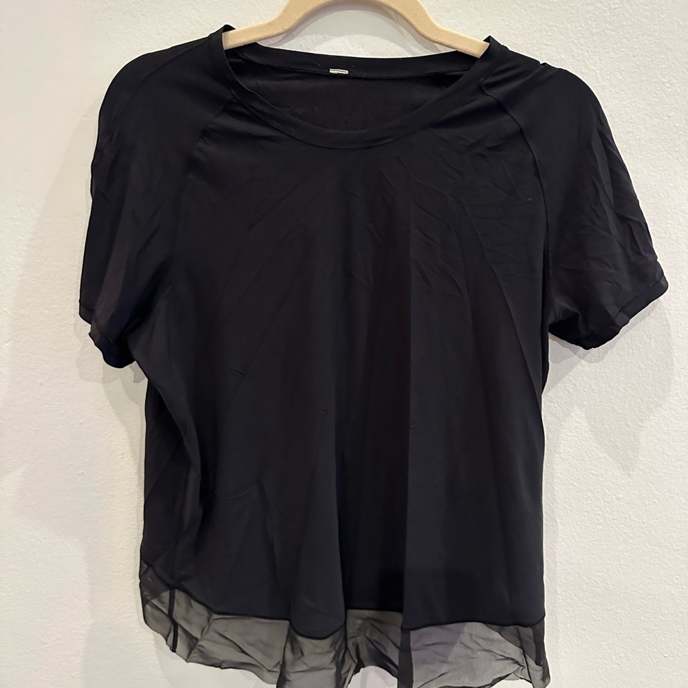Lululemon Black Sheer Hem short sleeve top